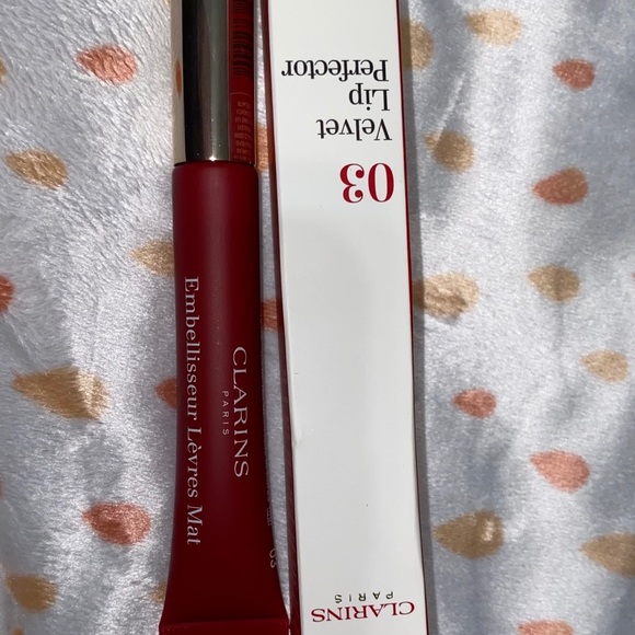 Velvet Lip Perfector - Picture 3 of 3